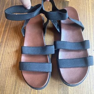Sandals black stretchy fabric with cognac soles size 9